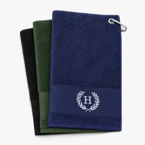 Personalized golf towel with wreath