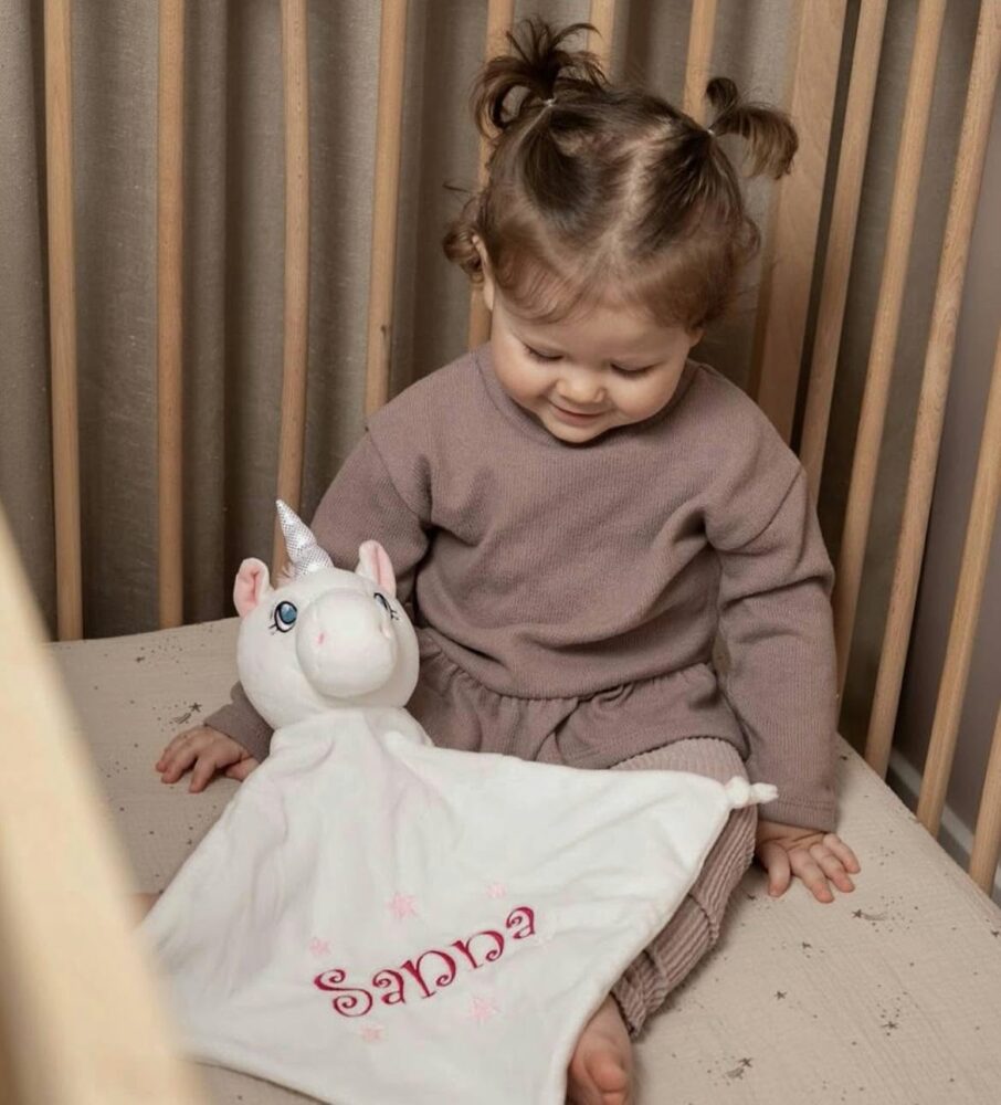 Sanna and her personalized comforter