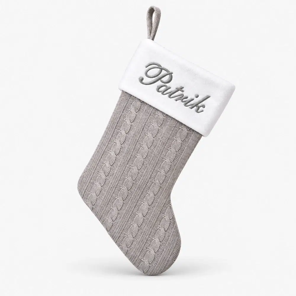 gra-vavd-julstrumpa-med-namn-45-cm Gray woven Christmas stocking